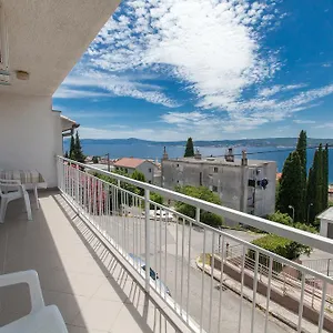 https://apartment-anne-crikvenica.primorje-gorskikotar.com